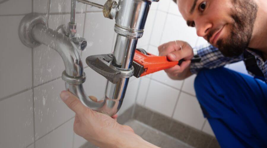 Professional same day plumber services in Almont, MI
